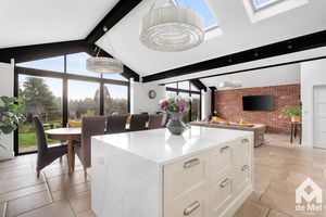 Photo 32- click for photo gallery